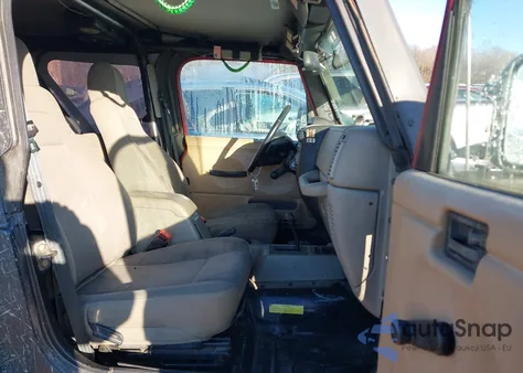 2003 Jeep Wrangler Sahara z USA, uszkodzony, nr VIN 1J4FA59S23P342855